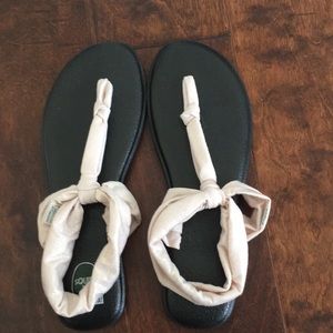 Sanuk sandals